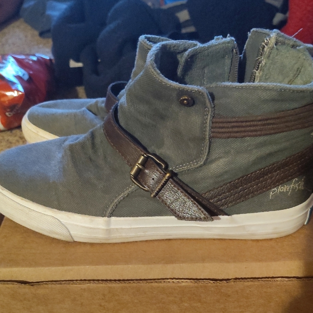 Blowfish High-Top Sneakers in Gray and Brown